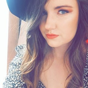 Meet your Posher, Layla